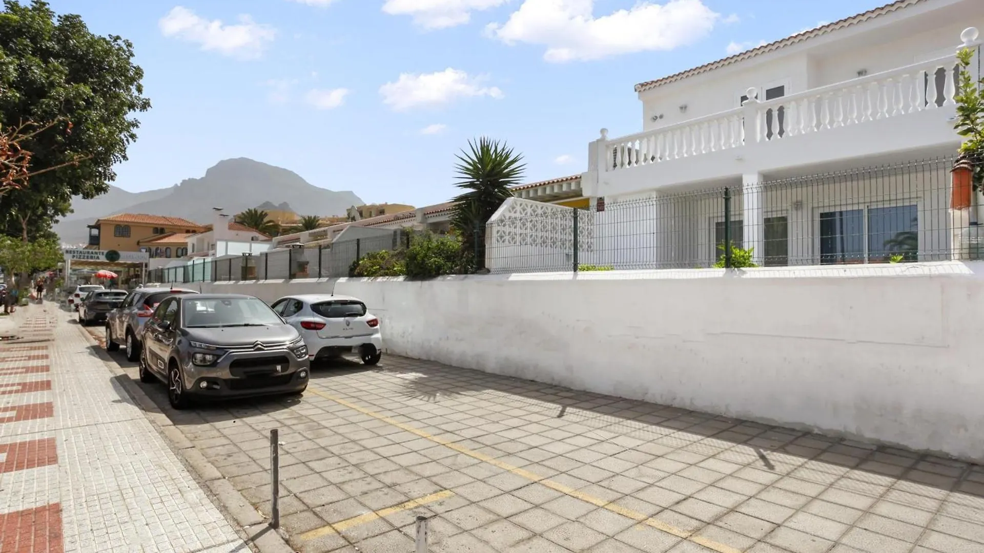 Hermoso Apartamento: Piscina Climatizada, A/C, Wifi - Es-347-47 Apartment Costa Adeje  Spain